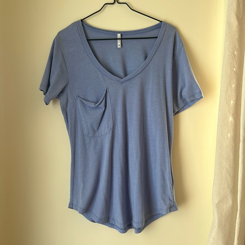 Z supply blue t shirt women’s size medium